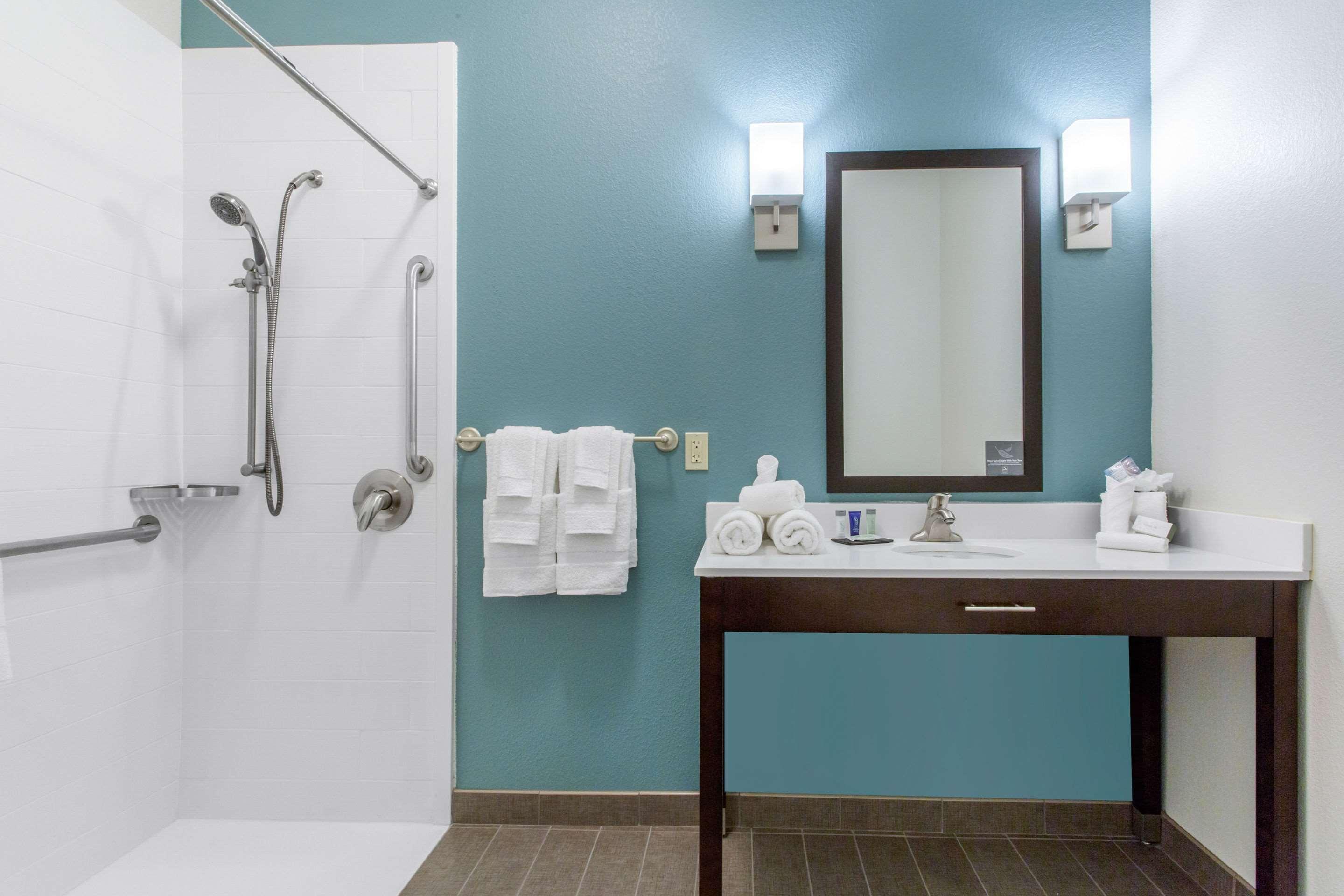 Sleep & - Woodbury Hotel