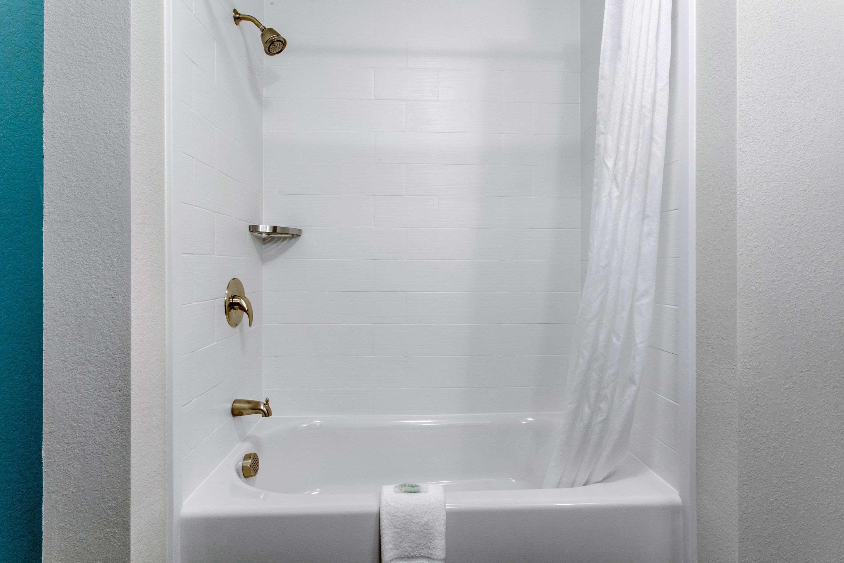 Hotel Sleep & - Woodbury Monroe